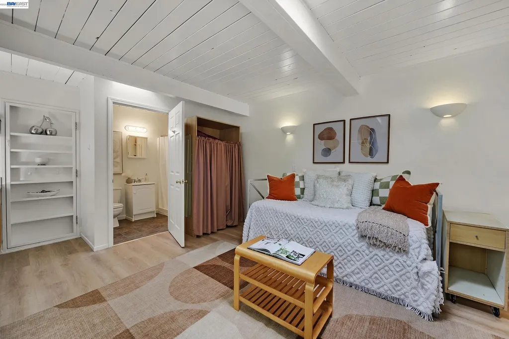 5354 Greenridge Road Castro Valley CA 94552