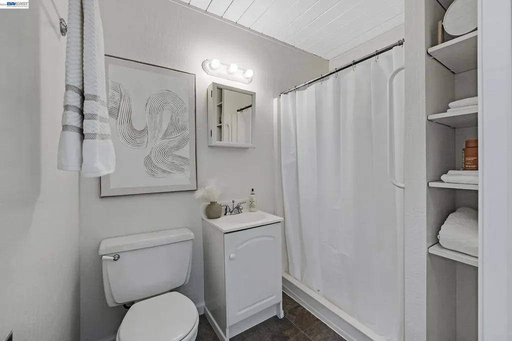 5354 Greenridge Road Castro Valley CA 94552