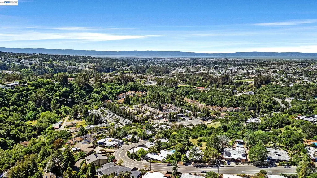 5354 Greenridge Road Castro Valley CA 94552