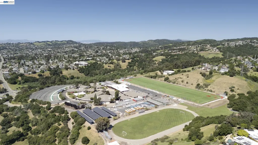 5354 Greenridge Road Castro Valley CA 94552