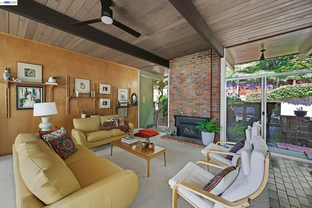 5354 Greenridge Road Castro Valley CA 94552