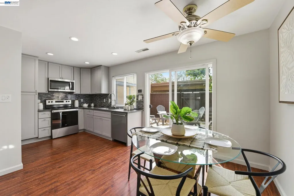 27864 Hummingbird Court Hayward CA 94545