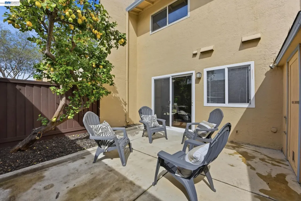 27864 Hummingbird Court Hayward CA 94545
