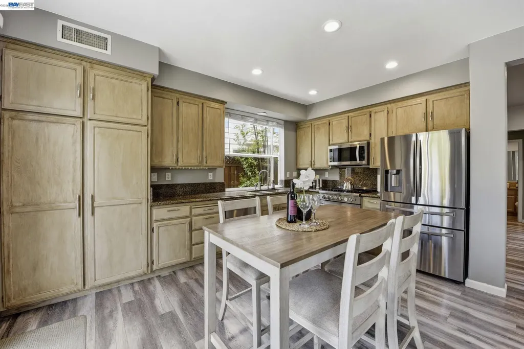 36939 Papaya Street Newark CA 94560
