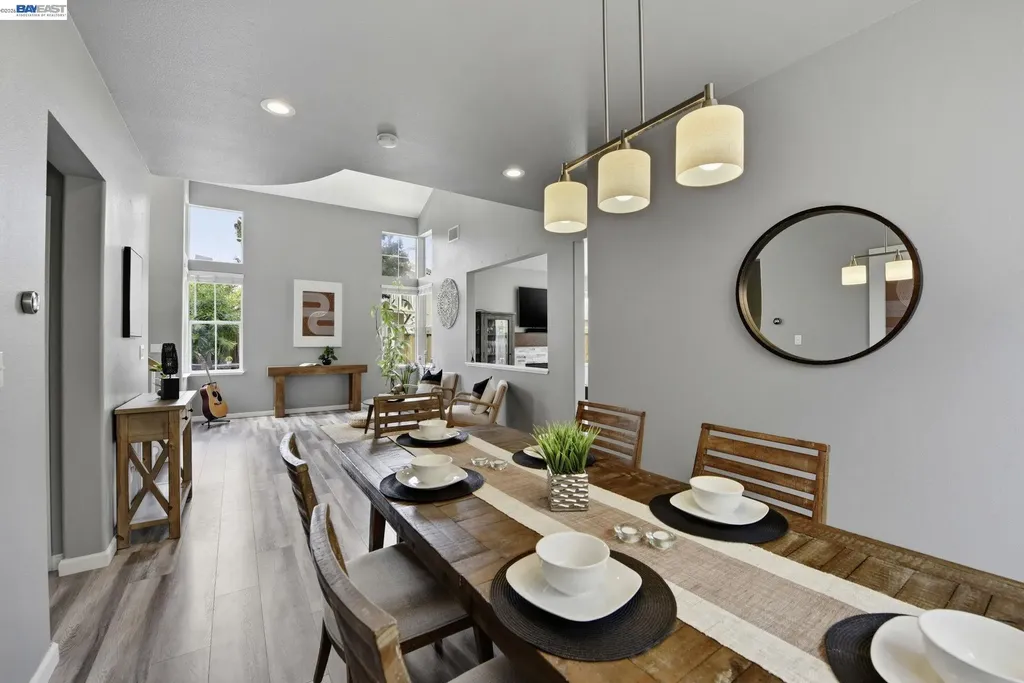 36939 Papaya Street Newark CA 94560