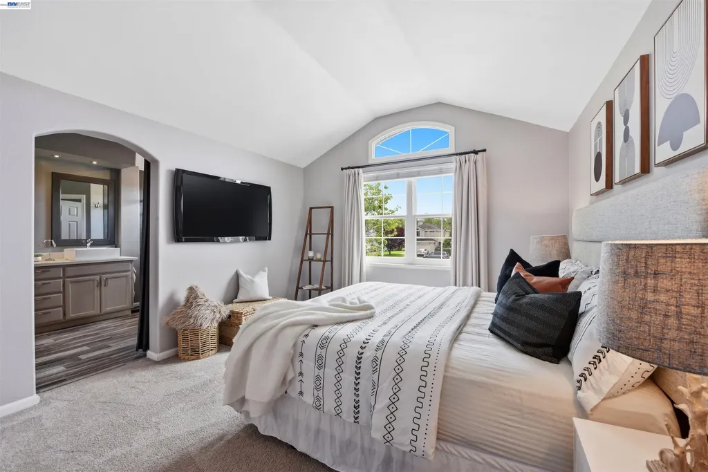 36939 Papaya Street Newark CA 94560