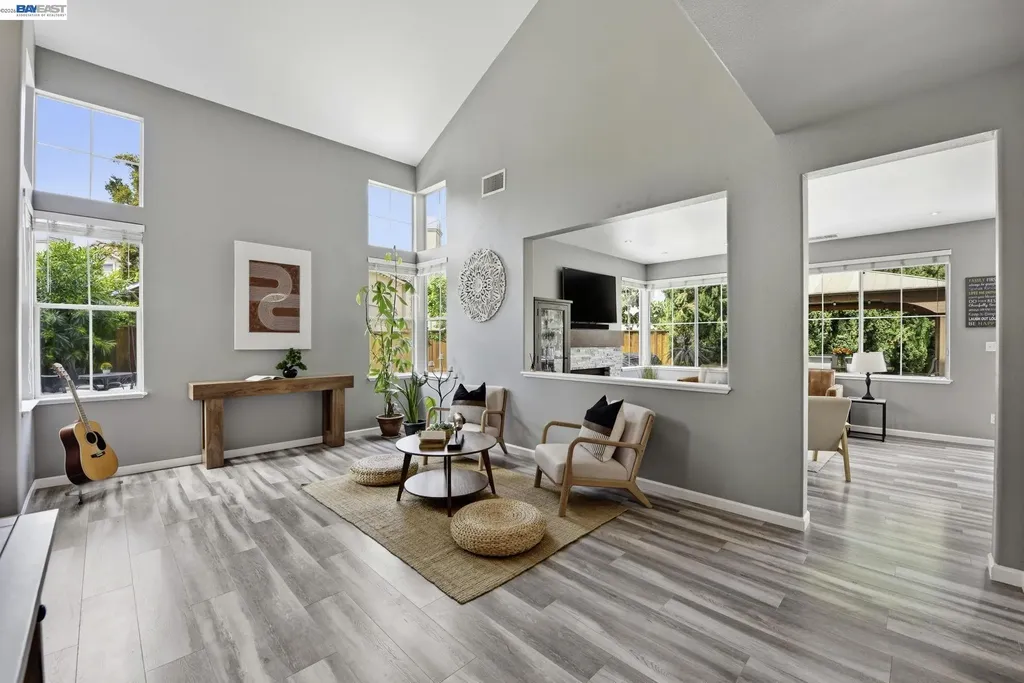 36939 Papaya Street Newark CA 94560