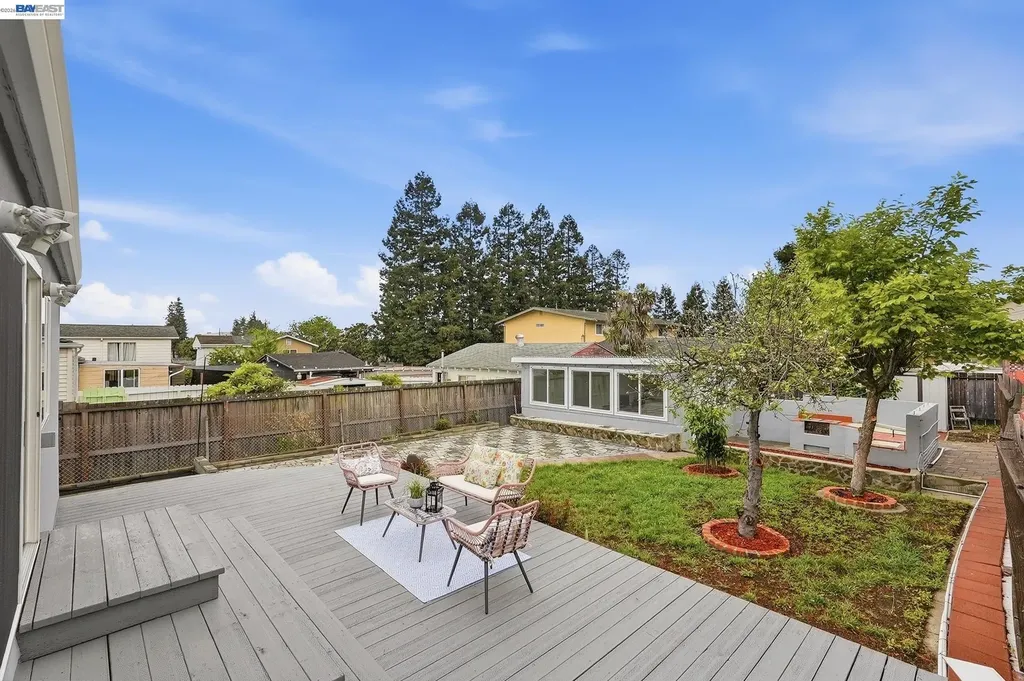 1657 162nd Avenue Ashland CA 94578