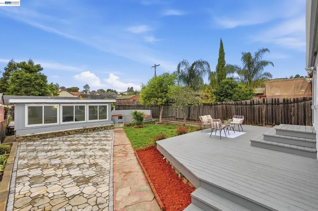 1657 162nd Avenue Ashland CA 94578