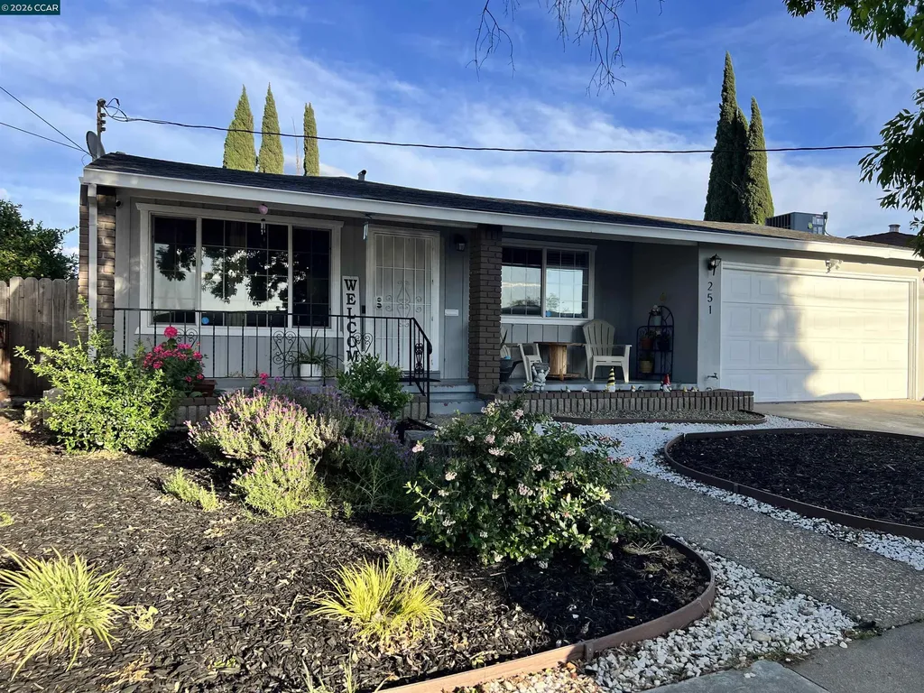 251 Rose Ann Avenue Pittsburg CA 94565