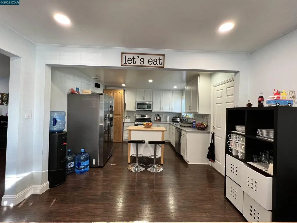 251 Rose Ann Avenue Pittsburg CA 94565