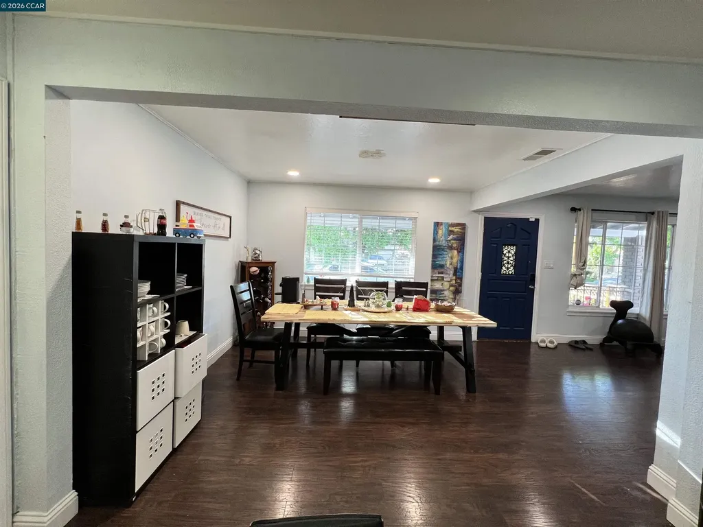 251 Rose Ann Avenue Pittsburg CA 94565