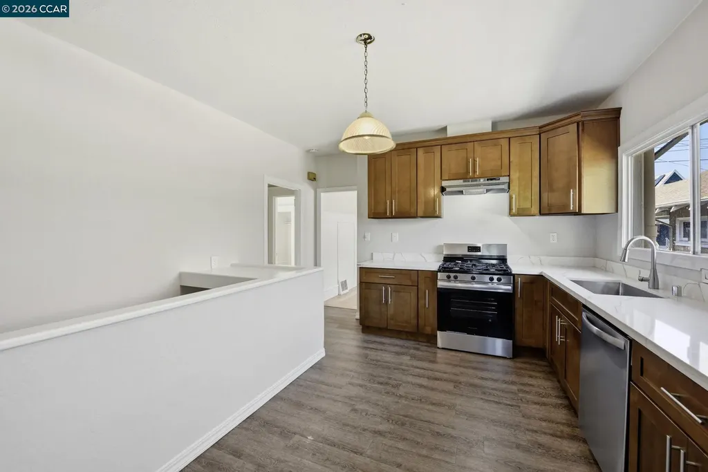 5446 Shafter Avenue Oakland CA 94618