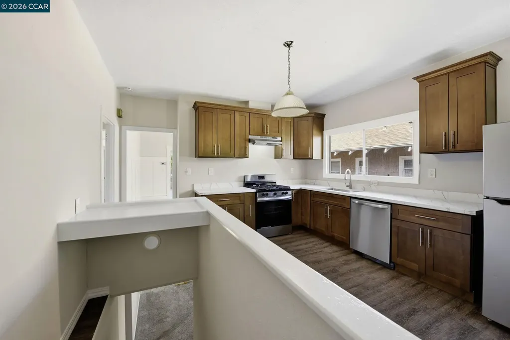 5446 Shafter Avenue Oakland CA 94618