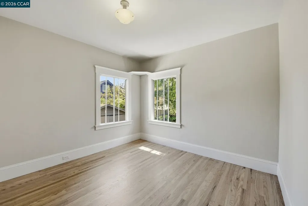 5446 Shafter Avenue Oakland CA 94618