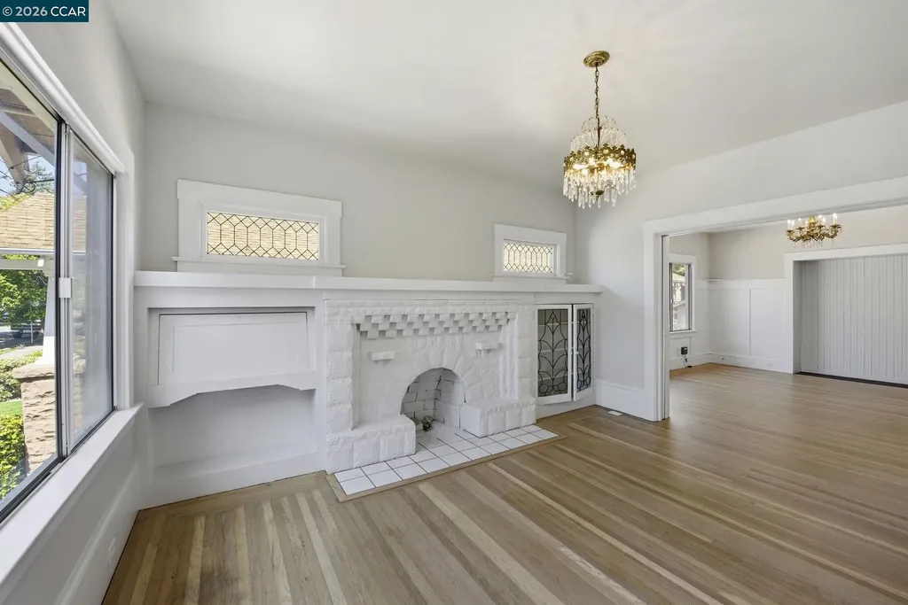 5446 Shafter Avenue Oakland CA 94618