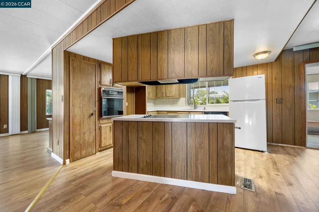 120 Santa Teresa San Leandro CA 94579