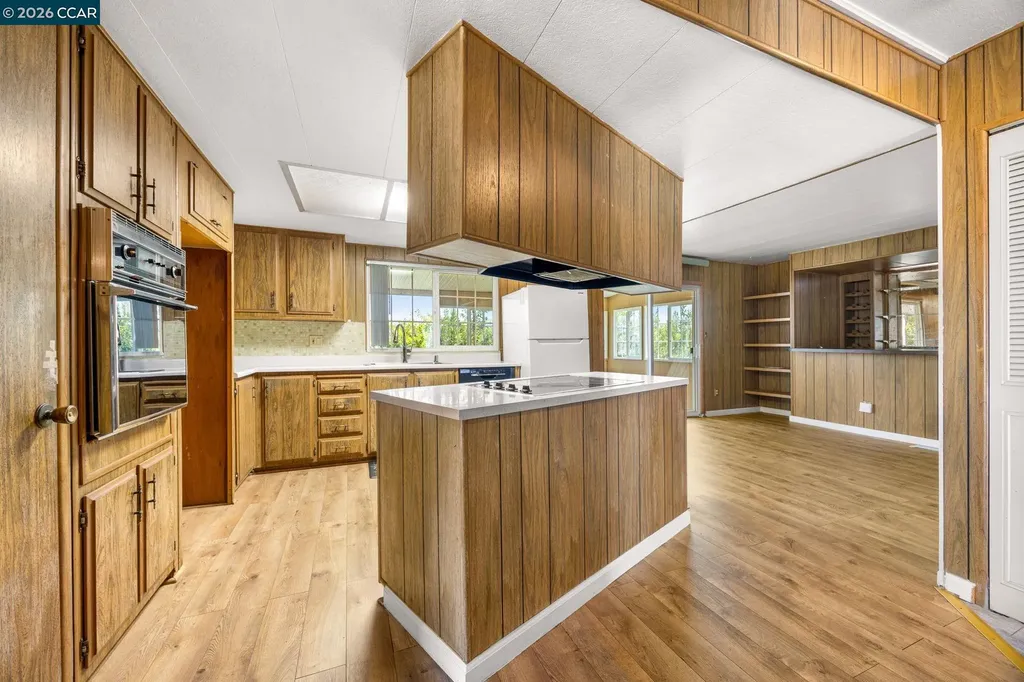120 Santa Teresa San Leandro CA 94579