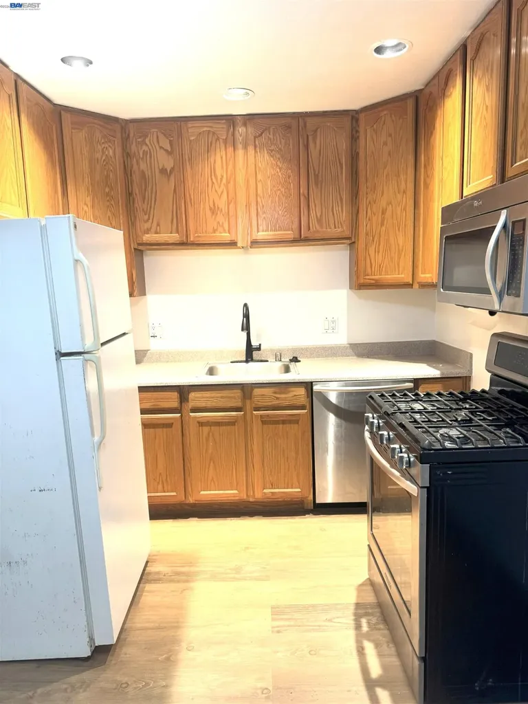 582 H Street Benicia CA 94510