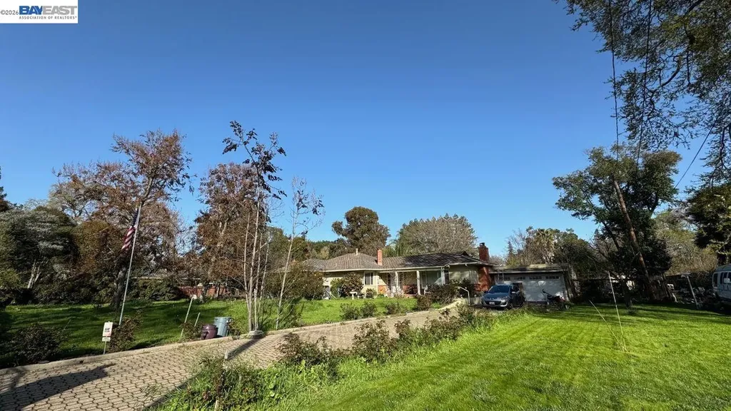 190 Alderwood Road Walnut Creek CA 94598