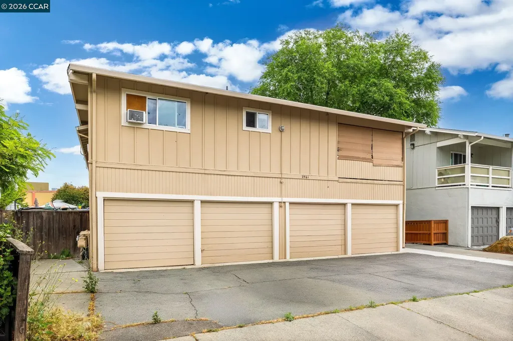 2561 Camara Circle Concord CA 94520