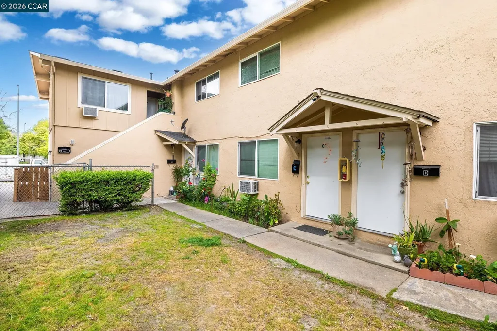 2561 Camara Circle Concord CA 94520