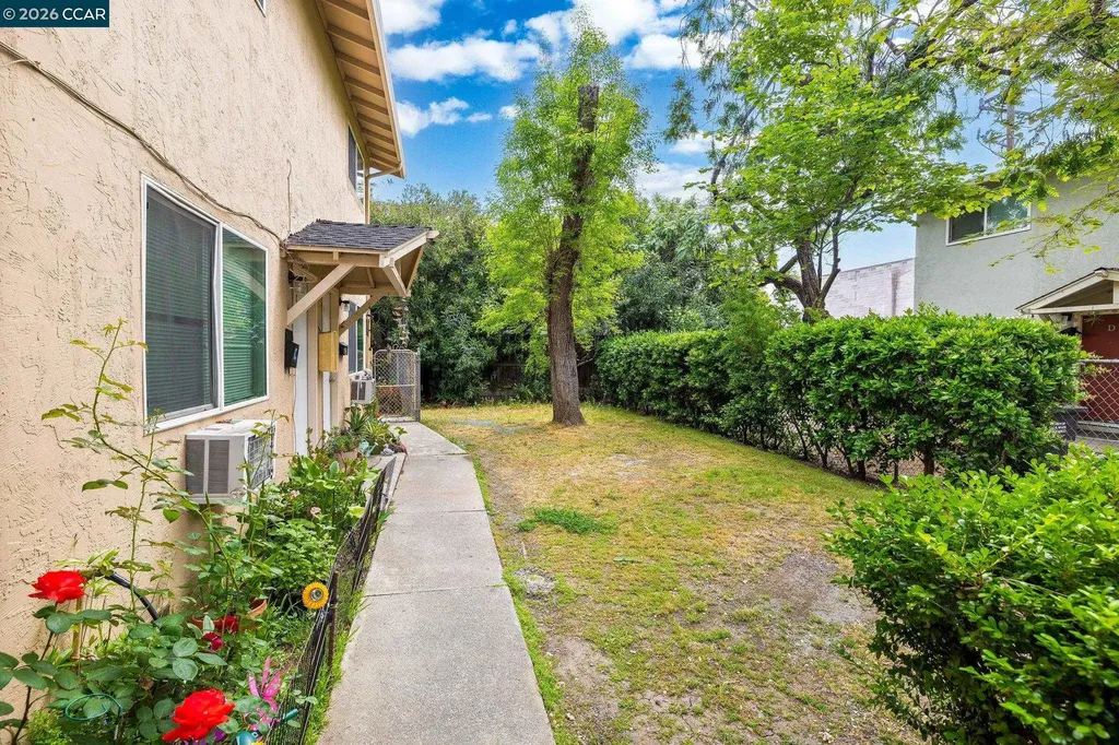 2561 Camara Circle Concord CA 94520