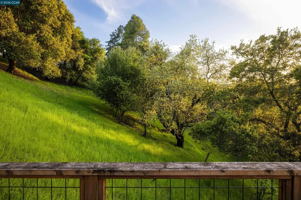 5 Wanda Lane Orinda CA 94563