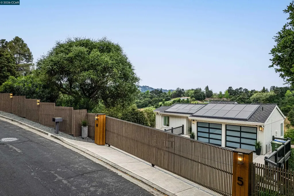 5 Wanda Lane Orinda CA 94563