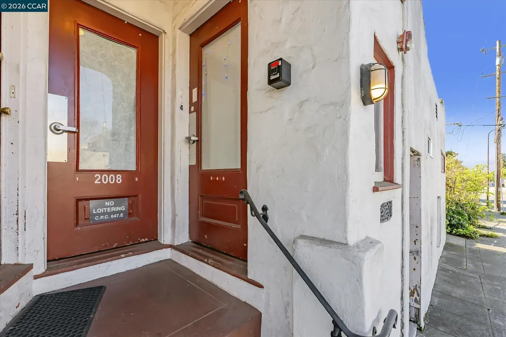 2004 Emerson Street Berkeley CA 94703