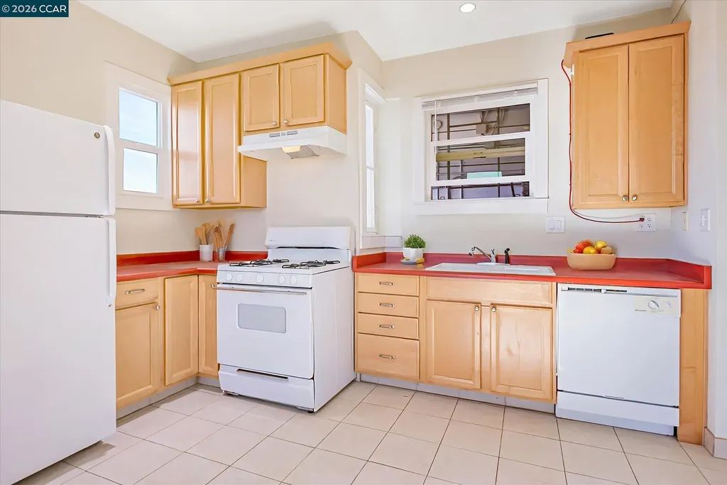 2004 Emerson Street Berkeley CA 94703