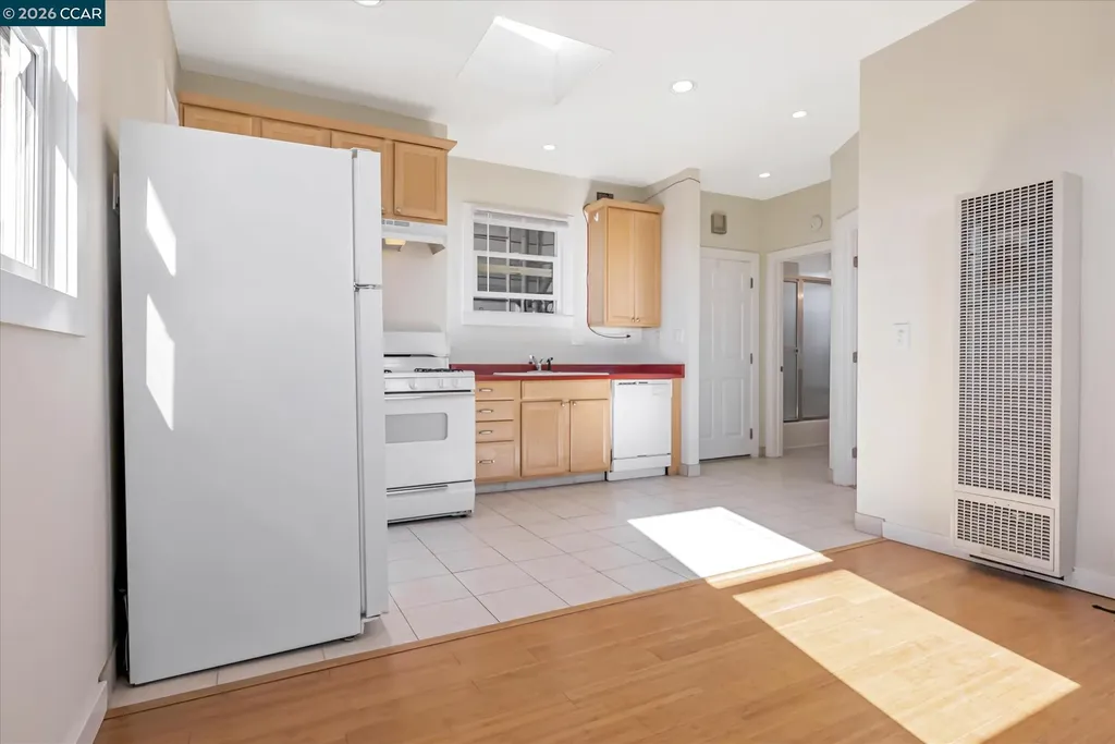 2004 Emerson Street Berkeley CA 94703