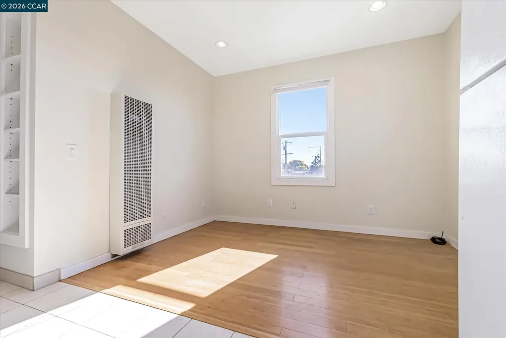 2004 Emerson Street Berkeley CA 94703