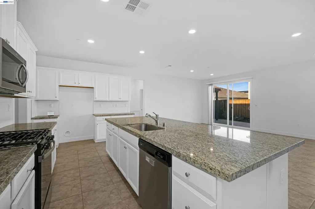 5323 Potter Valley Lane Antioch CA 94531