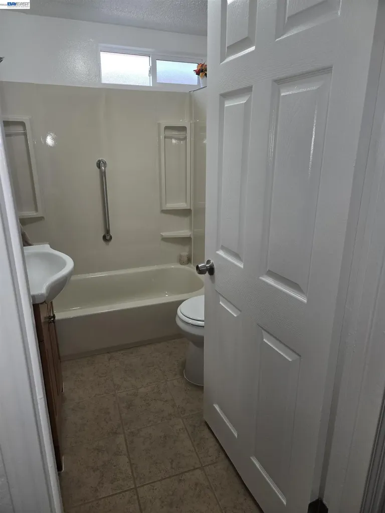 1840 6th North Richmond CA 94801