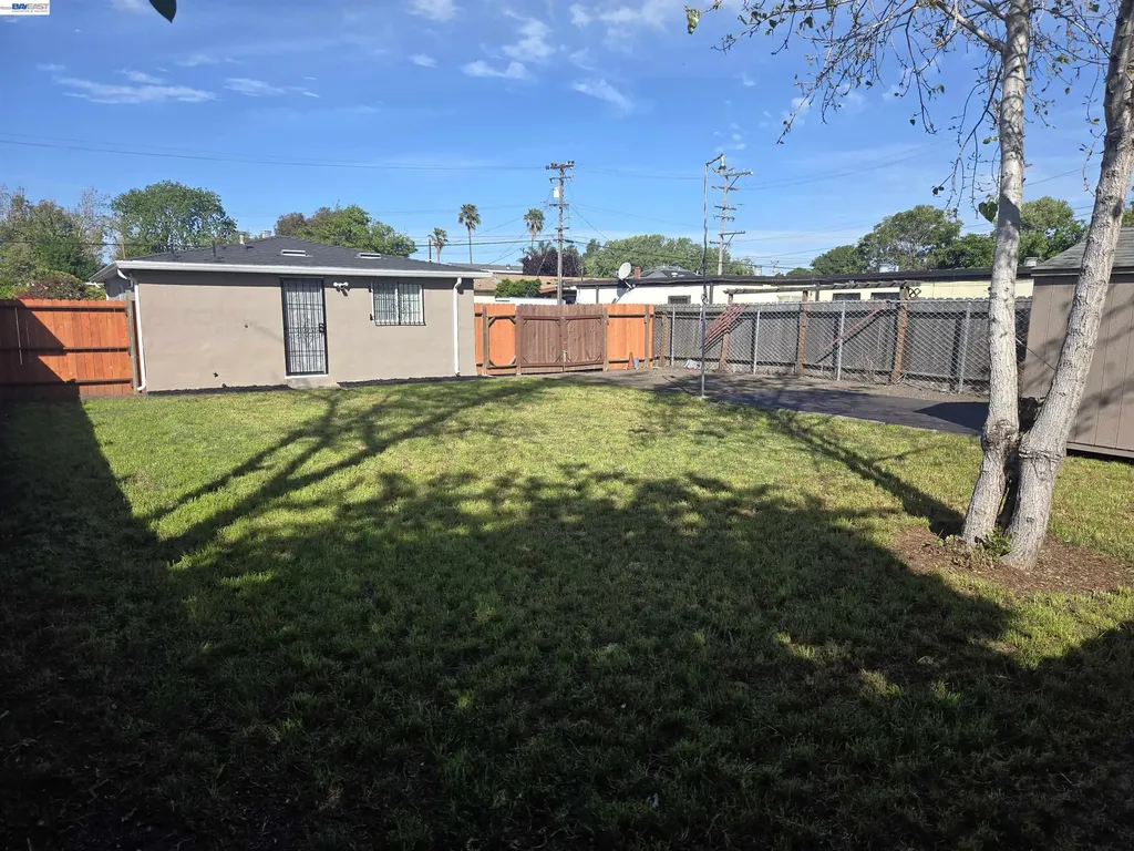 1840 6th North Richmond CA 94801