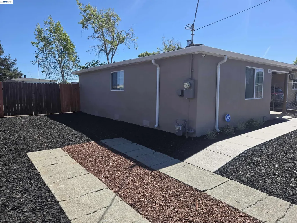 1840 6th North Richmond CA 94801