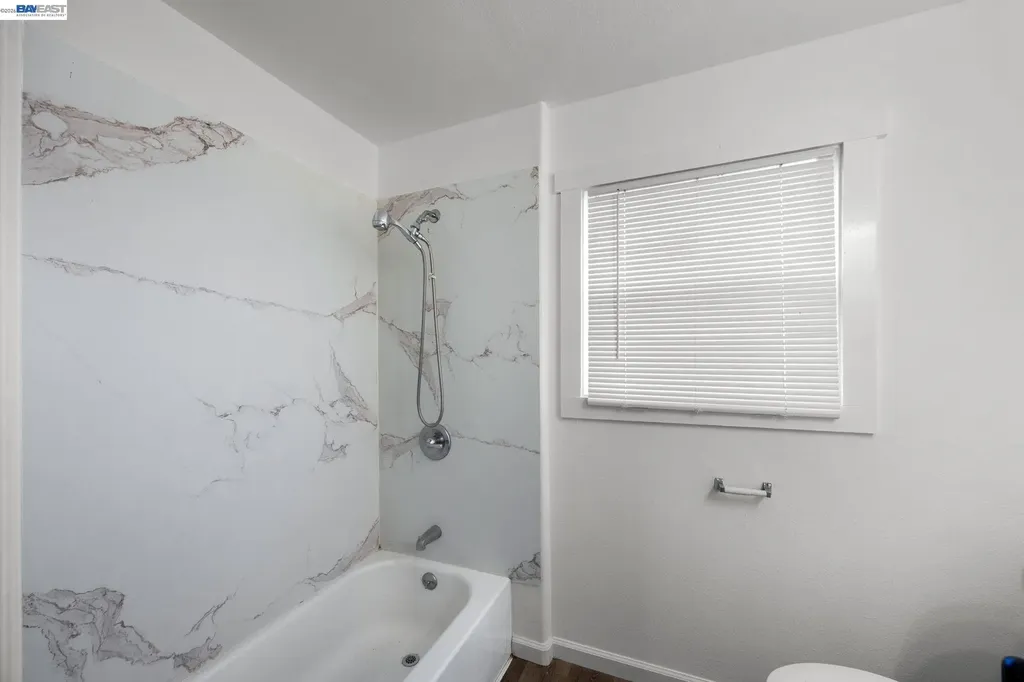 2218 82nd Avenue Oakland CA 94605