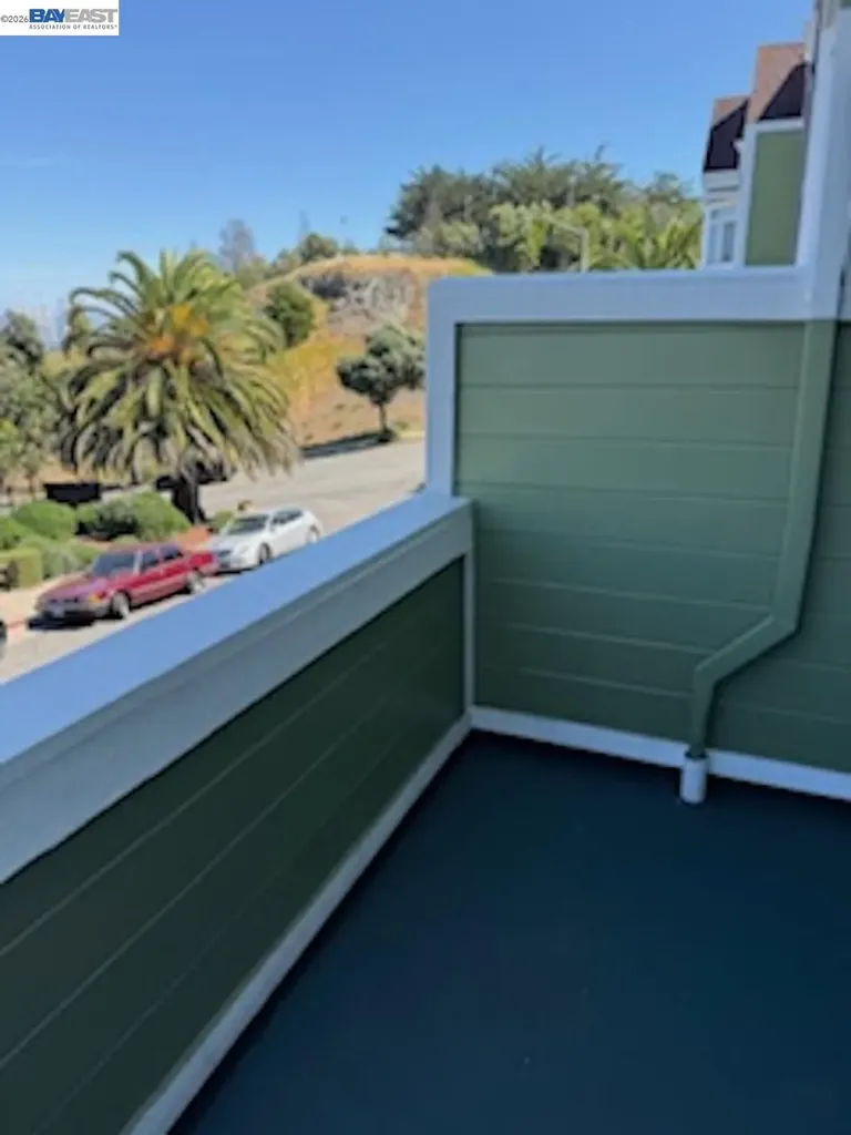 11 Rebecca Lane San Francisco CA 94124