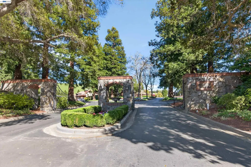 513 Buttonwood Drive Danville CA 94506