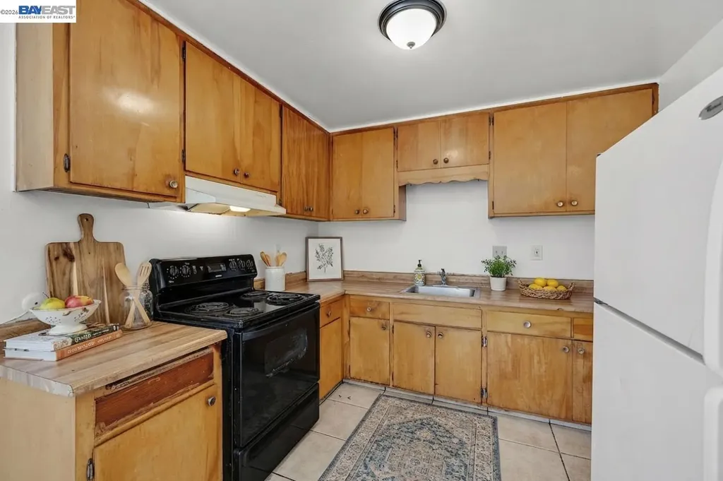 2828 22nd Avenue Oakland CA 94606