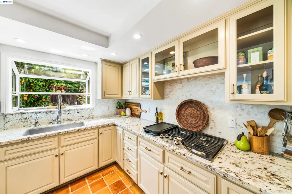5207 Crestline Way Pleasanton CA 94566