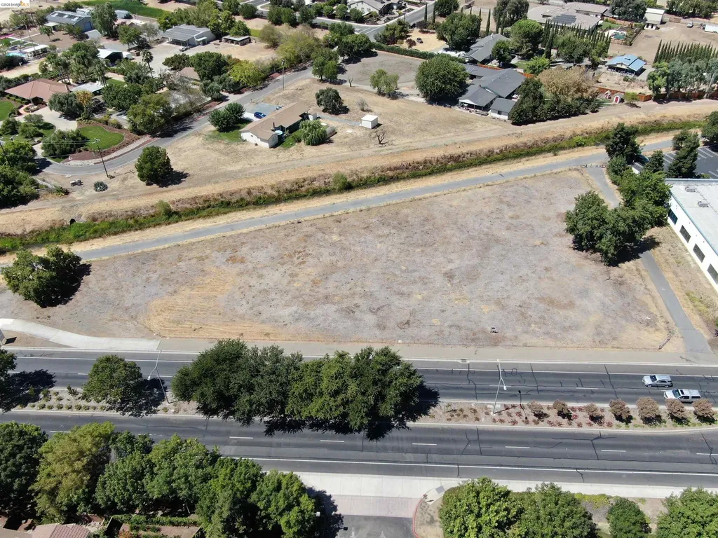 Sand Creek Road Brentwood CA 94513
