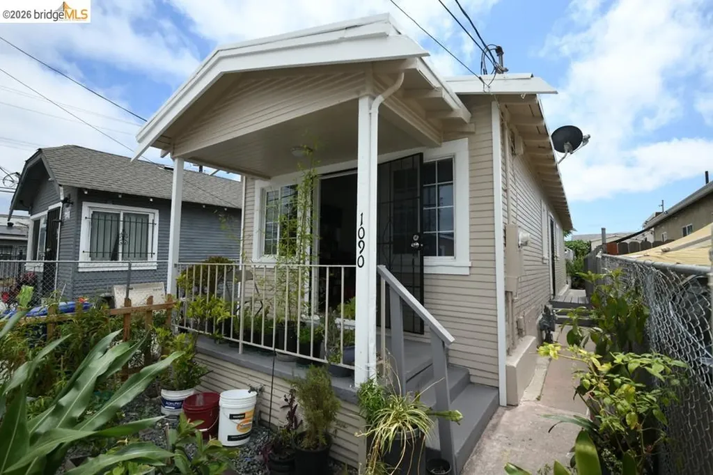 1090 70th Avenue Oakland CA 94621