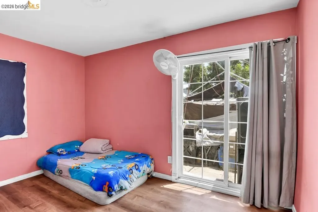 1090 70th Avenue Oakland CA 94621