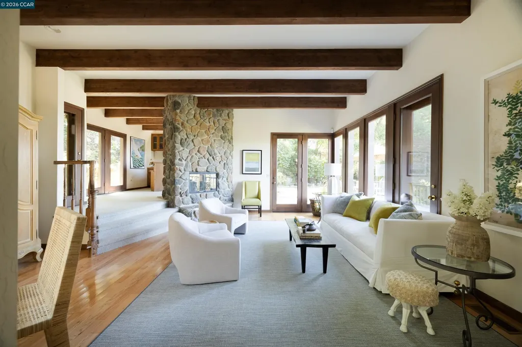 85 La Cuesta Road Orinda CA 94563