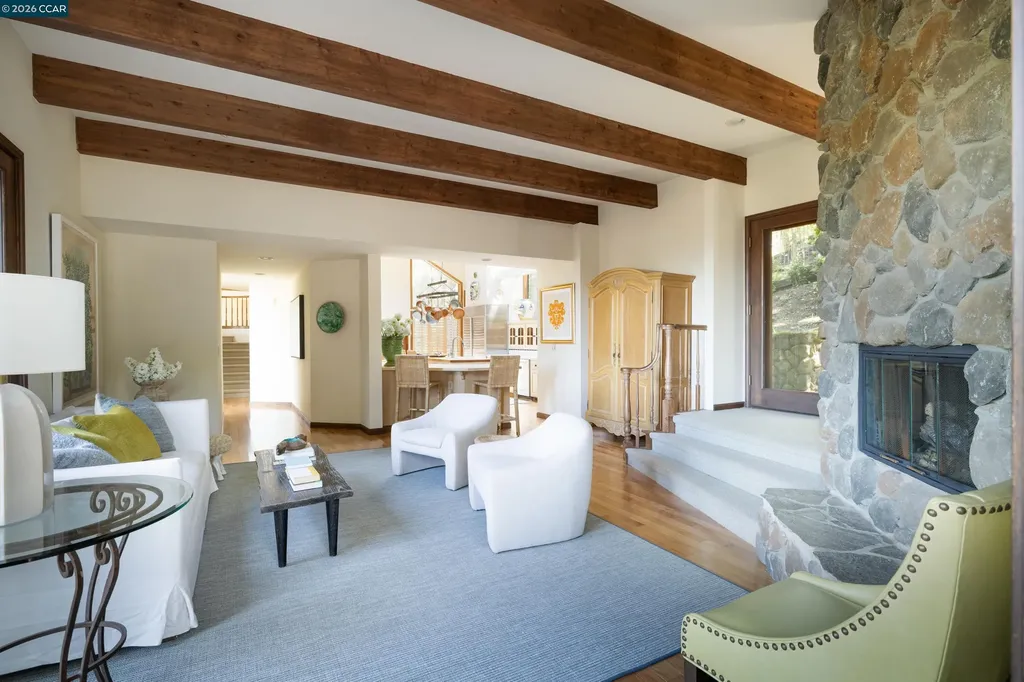 85 La Cuesta Road Orinda CA 94563
