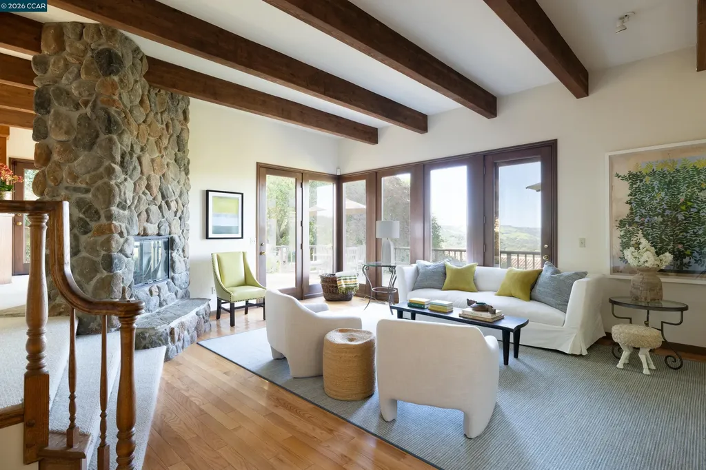 85 La Cuesta Road Orinda CA 94563
