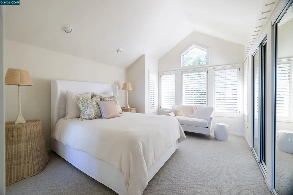 85 La Cuesta Road Orinda CA 94563