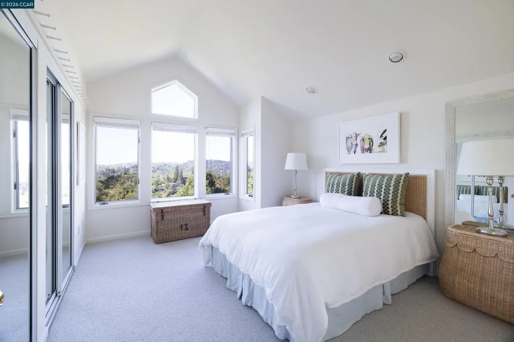85 La Cuesta Road Orinda CA 94563